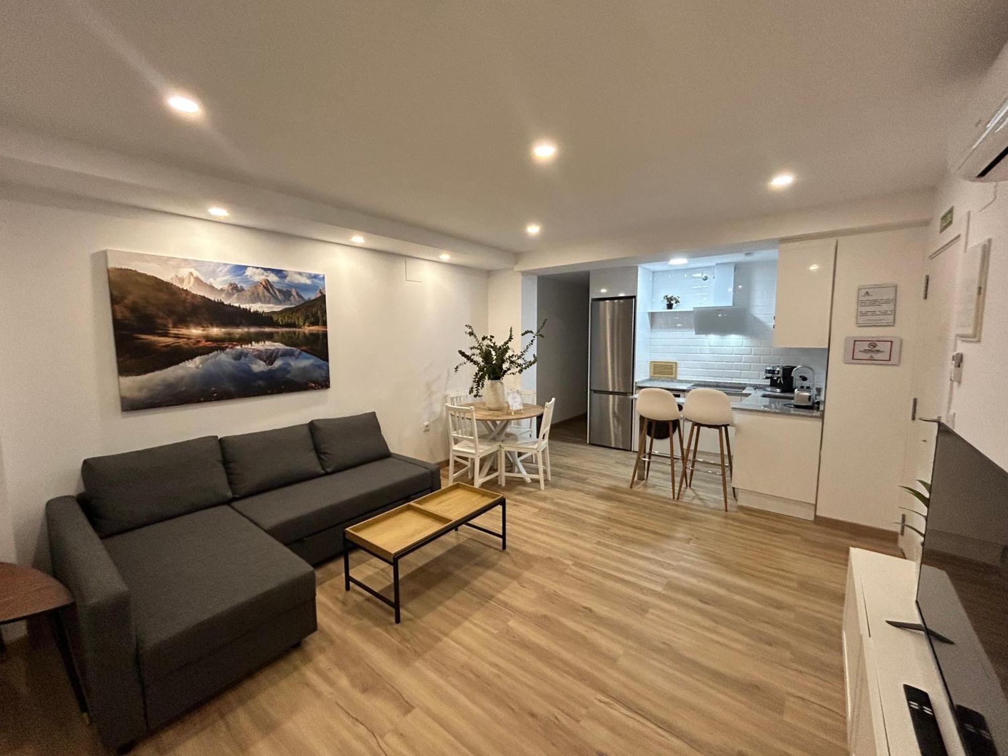 Apartamento Familia Conde Уэльва Экстерьер фото